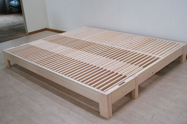 (No:2209003)幅160cmサイズの大きさまで広がる大型伸縮ベッド